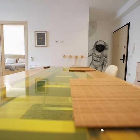 Apollo Apartment By Holistay Τίρανα Εξωτερικό φωτογραφία