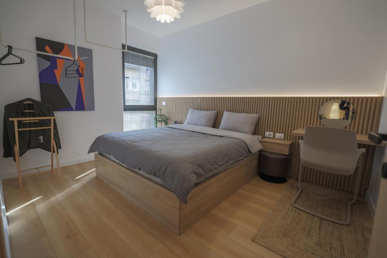 Apollo Apartment By Holistay Τίρανα Εξωτερικό φωτογραφία