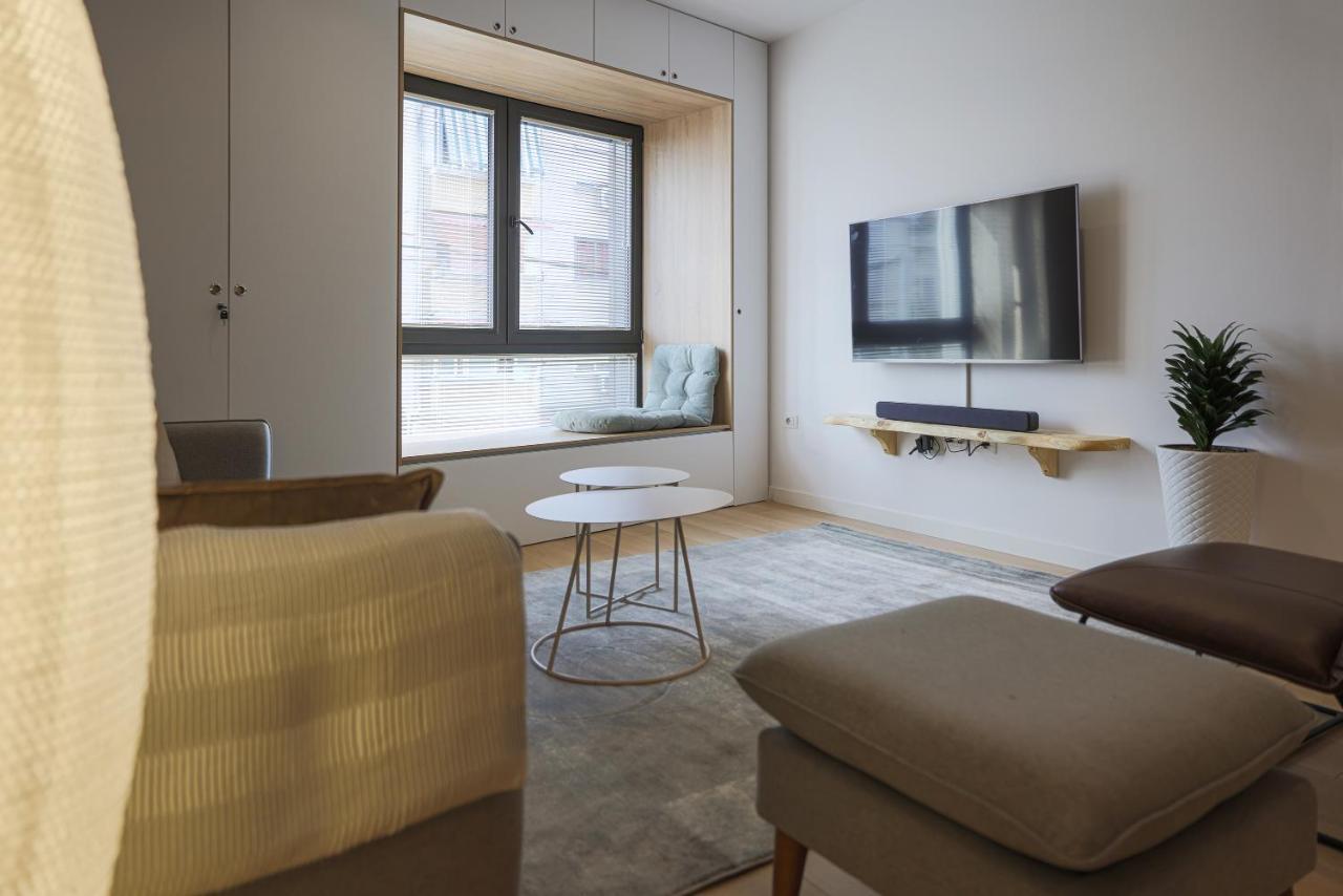 Apollo Apartment By Holistay Τίρανα Εξωτερικό φωτογραφία
